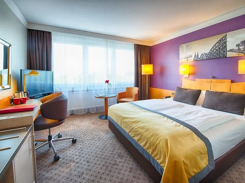 Leonardo Royal Hotel Barcelona Fira 4*,