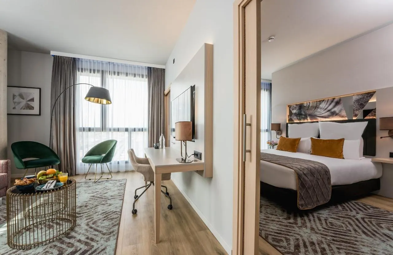 Leonardo Royal Hotel Barcelona Fira contacts