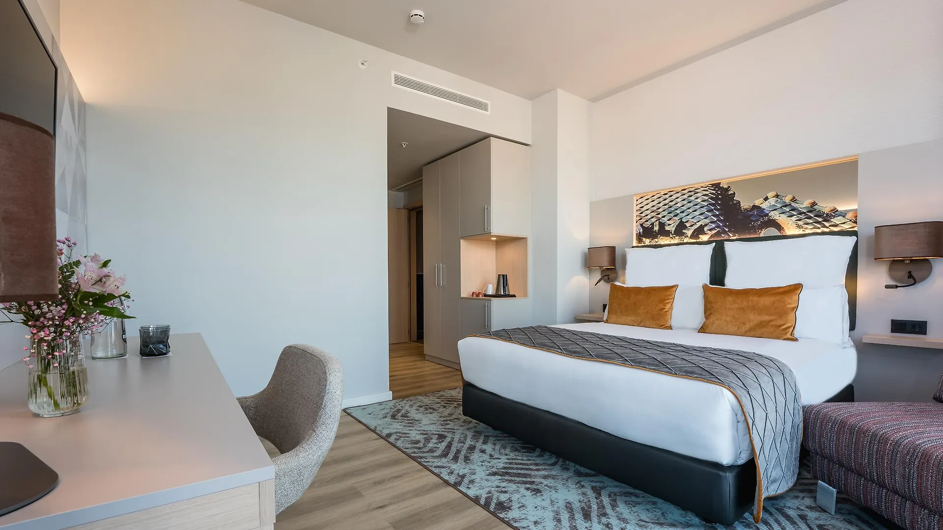 Leonardo Royal Hotel Barcelona Fira 4*,  Spain